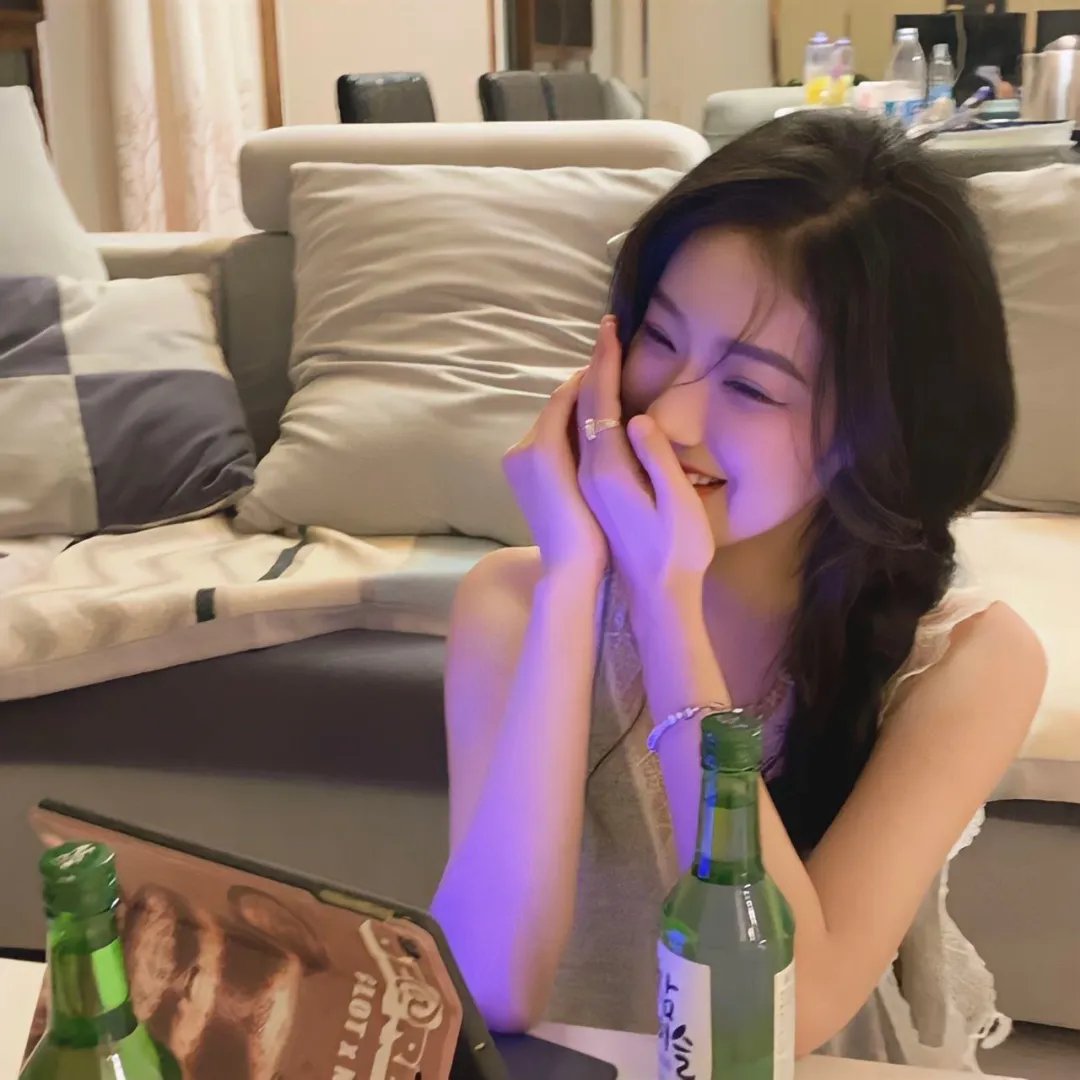 玛丽莲有深黑之眸